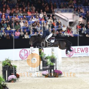 HR2A5136