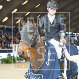 D. IFOR WILLIAMS CSIJ-YR 135CM