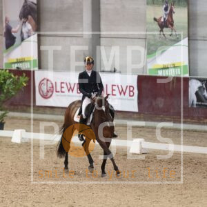 HR2A3560