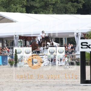 HR2A4382